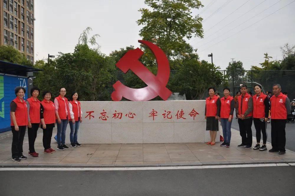 秦桧后人高中状元，乾隆问其祖先是谁？他回七字，把乾隆都逗笑了
